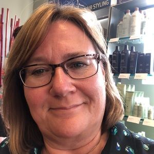 Meet your Posher, Eva